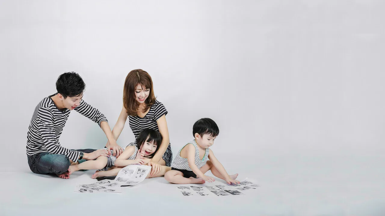 Yumi with her young family.